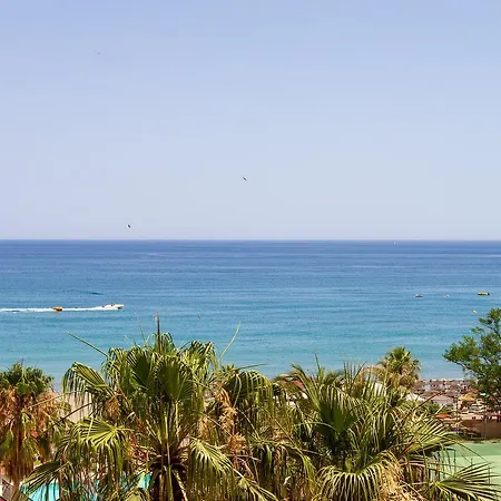 Lydia Cuatro Deluxe Apartment Torremolinos